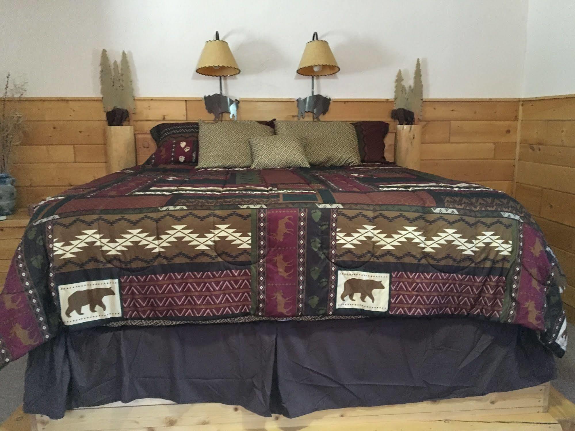 دوبويس Chinook Winds Motel المظهر الخارجي الصورة